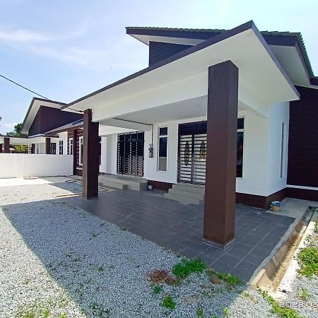 Homestay Al Huda Kubang Kerian Κότα Μπάρου Εξωτερικό φωτογραφία